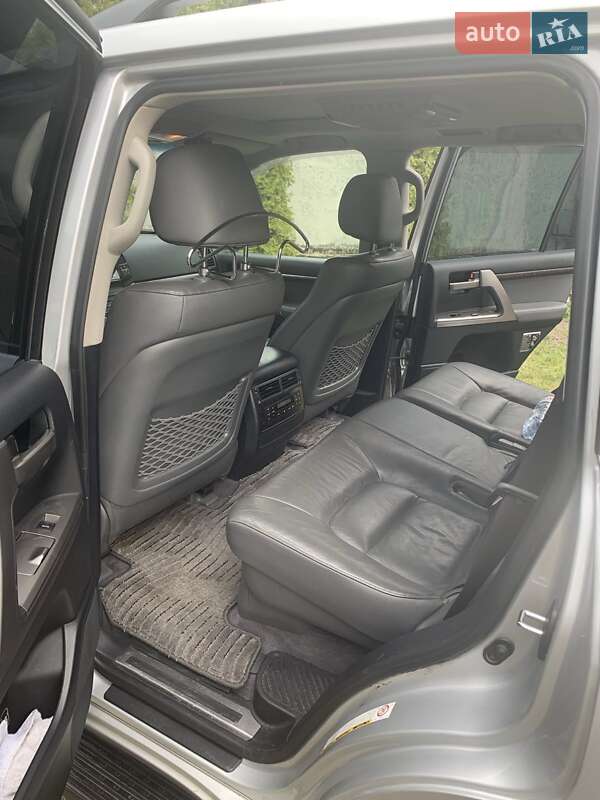 Внедорожник / Кроссовер Toyota Land Cruiser 2008 в Киеве