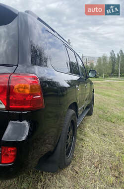 Позашляховик / Кросовер Toyota Land Cruiser 2012 в 