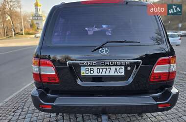Внедорожник / Кроссовер Toyota Land Cruiser 2006 в 