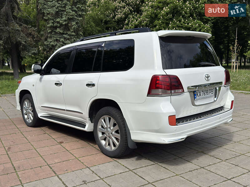 Внедорожник / Кроссовер Toyota Land Cruiser 2011 в Киеве