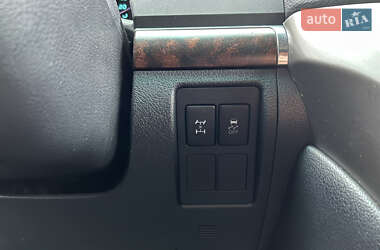 Внедорожник / Кроссовер Toyota Land Cruiser 2011 в 