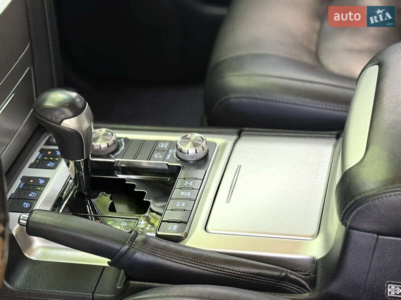 Внедорожник / Кроссовер Toyota Land Cruiser 2020 в Лановцах