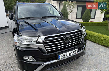 Внедорожник / Кроссовер Toyota Land Cruiser 2018 в Киеве