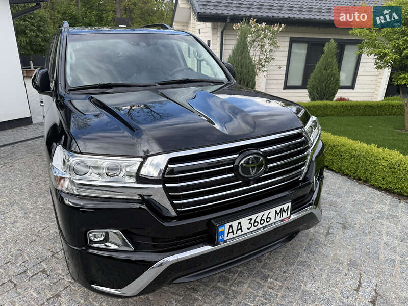 Toyota Land Cruiser 2018