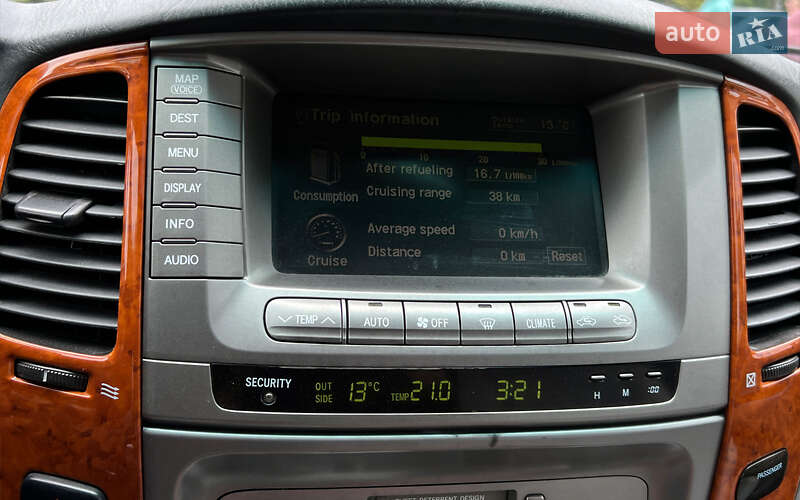 Внедорожник / Кроссовер Toyota Land Cruiser 2006 в Львове