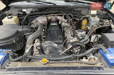 Внедорожник / Кроссовер Toyota Land Cruiser 2003 в 