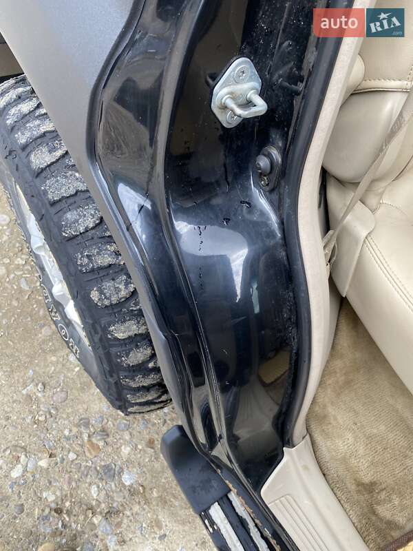 Внедорожник / Кроссовер Toyota Land Cruiser 2003 в Черновцах