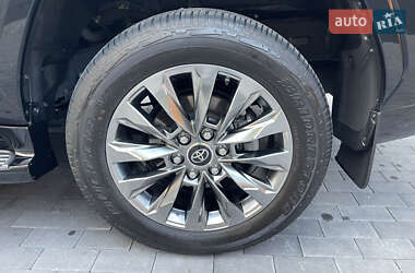 Внедорожник / Кроссовер Toyota Land Cruiser 2022 в 