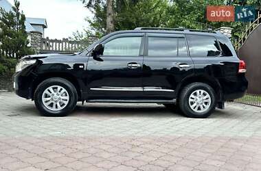 Внедорожник / Кроссовер Toyota Land Cruiser 2010 в 