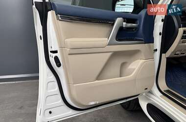 Внедорожник / Кроссовер Toyota Land Cruiser 2019 в 