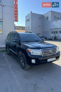 Внедорожник / Кроссовер Toyota Land Cruiser 2014 в 