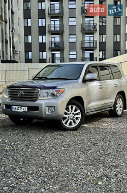 Позашляховик / Кросовер Toyota Land Cruiser 2013 в Ужгороді