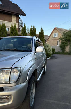 Внедорожник / Кроссовер Toyota Land Cruiser 2005 в Киеве