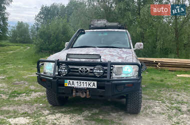 Позашляховик / Кросовер Toyota Land Cruiser 2007 в Києві