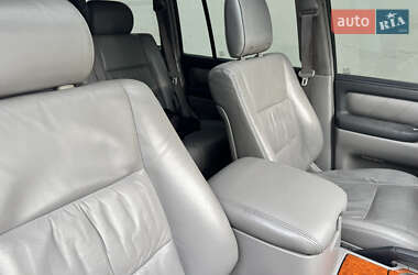 Внедорожник / Кроссовер Toyota Land Cruiser 2004 в 