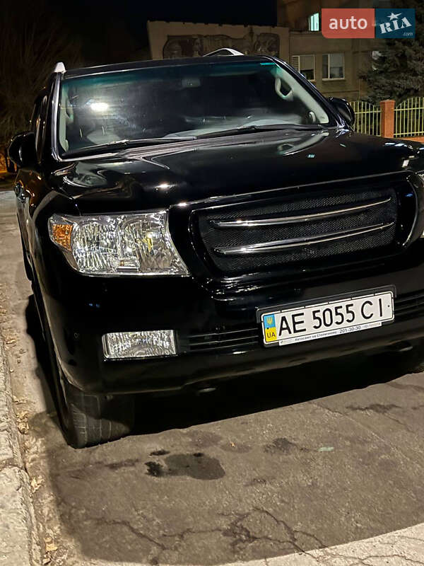 Toyota Land Cruiser 2011