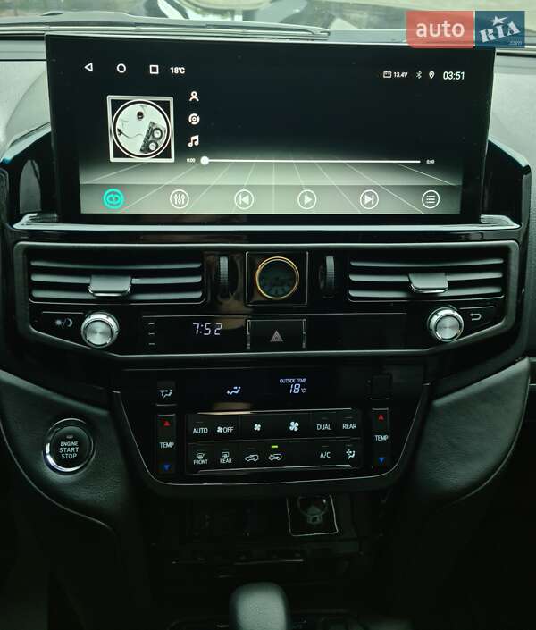 Внедорожник / Кроссовер Toyota Land Cruiser 2012 в Днепре