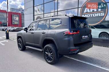 Внедорожник / Кроссовер Toyota Land Cruiser 2022 в 