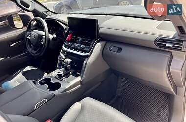 Внедорожник / Кроссовер Toyota Land Cruiser 2022 в 