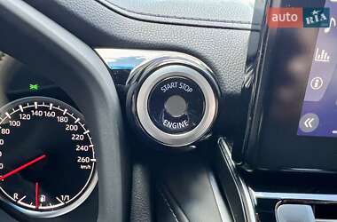 Внедорожник / Кроссовер Toyota Land Cruiser 2022 в 