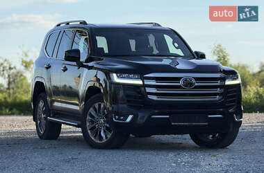 Позашляховик / Кросовер Toyota Land Cruiser 2023 в 