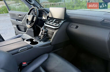 Позашляховик / Кросовер Toyota Land Cruiser 2023 в 