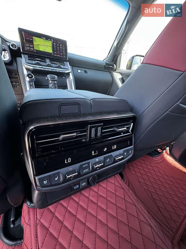 Внедорожник / Кроссовер Toyota Land Cruiser 2023 в Киеве