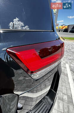Внедорожник / Кроссовер Toyota Land Cruiser 2023 в 