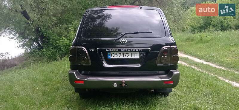 Позашляховик / Кросовер Toyota Land Cruiser 2006 в Новгород-Сіверському