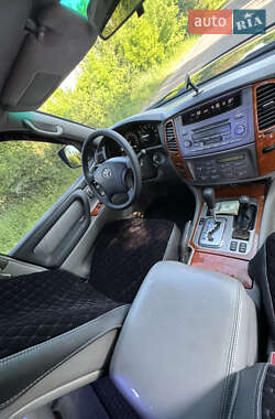 Позашляховик / Кросовер Toyota Land Cruiser 2003 в 