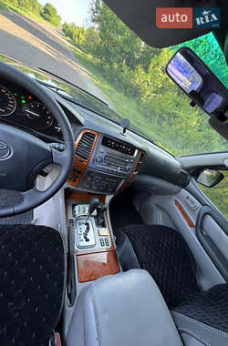 Позашляховик / Кросовер Toyota Land Cruiser 2003 в 