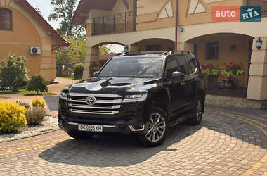 Внедорожник / Кроссовер Toyota Land Cruiser 2023 в Львове
