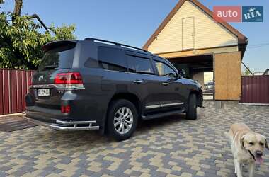 Внедорожник / Кроссовер Toyota Land Cruiser 2019 в 