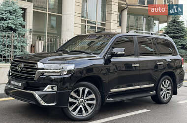 Позашляховик / Кросовер Toyota Land Cruiser 2016 в Києві