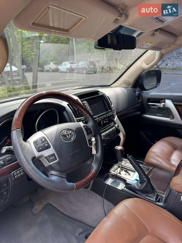 Внедорожник / Кроссовер Toyota Land Cruiser 2015 в Киеве
