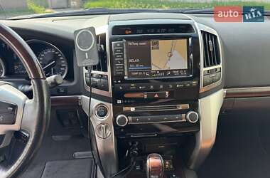 Позашляховик / Кросовер Toyota Land Cruiser 2014 в 