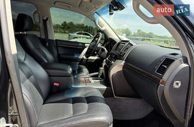 Позашляховик / Кросовер Toyota Land Cruiser 2013 в 