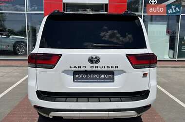 Позашляховик / Кросовер Toyota Land Cruiser 2022 в 