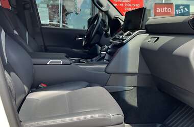 Позашляховик / Кросовер Toyota Land Cruiser 2022 в 