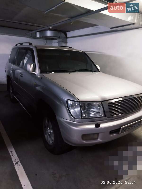 Внедорожник / Кроссовер Toyota Land Cruiser 2002 в Киеве