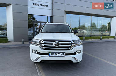 Позашляховик / Кросовер Toyota Land Cruiser 2017 в 