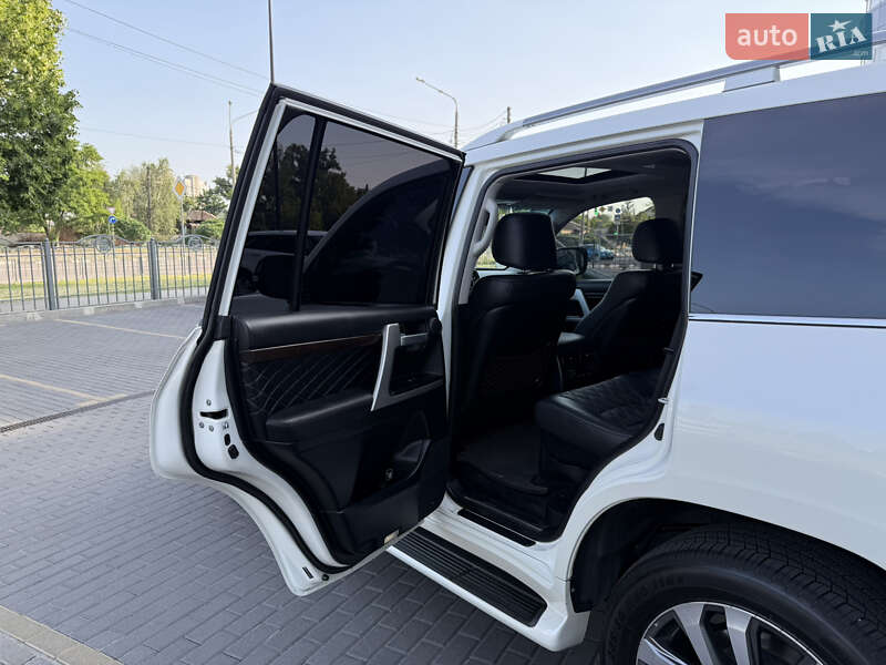 Внедорожник / Кроссовер Toyota Land Cruiser 2017 в Харькове