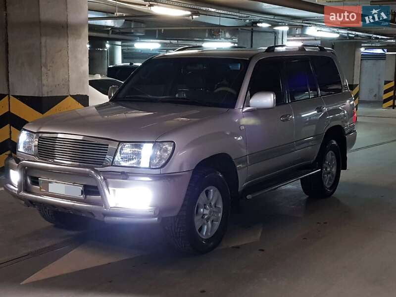 Toyota Land Cruiser 2002