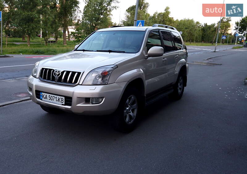 Внедорожник / Кроссовер Toyota Land Cruiser 2008 в Киеве
