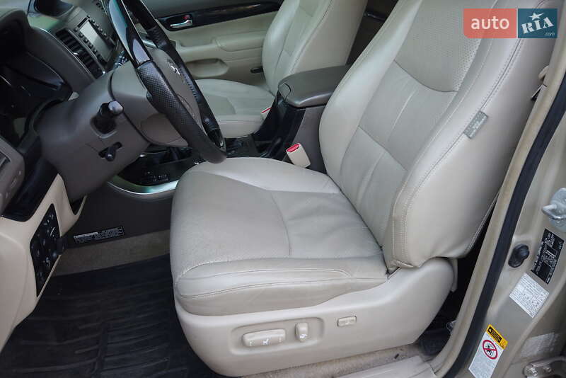 Внедорожник / Кроссовер Toyota Land Cruiser 2008 в Киеве