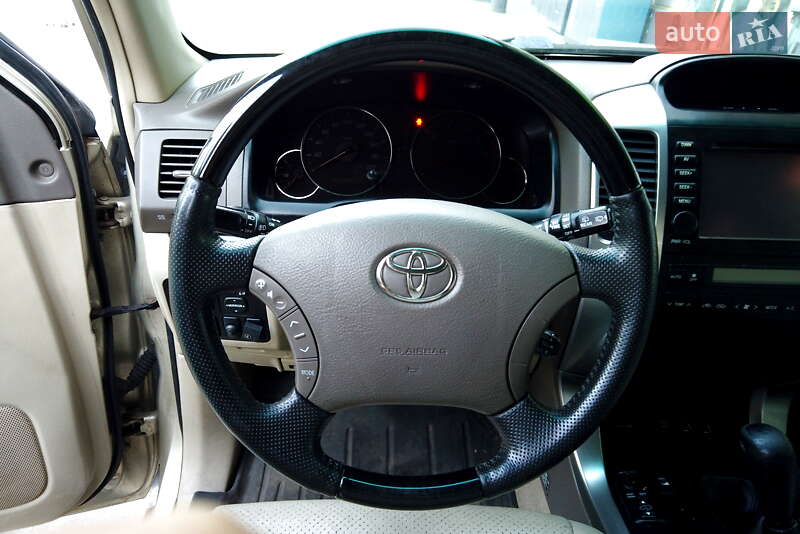 Внедорожник / Кроссовер Toyota Land Cruiser 2008 в Киеве