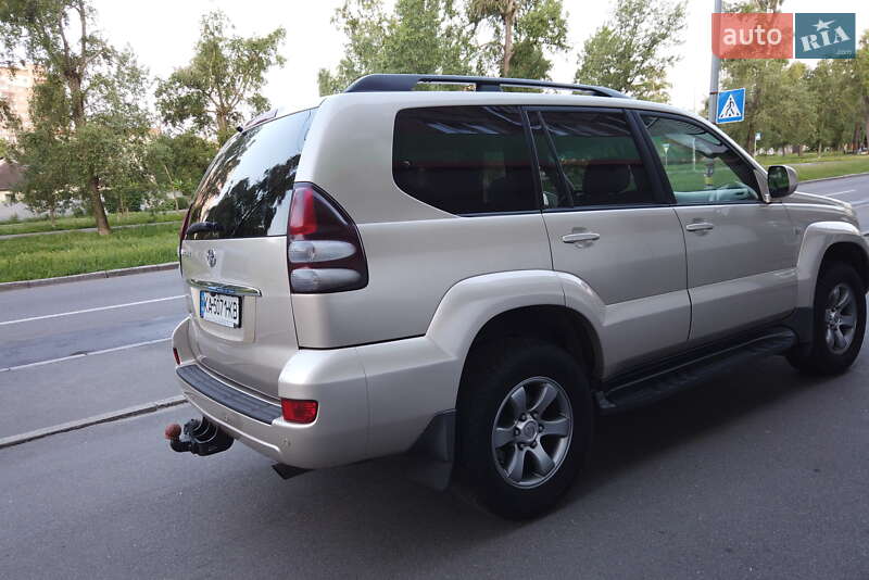 Внедорожник / Кроссовер Toyota Land Cruiser 2008 в Киеве