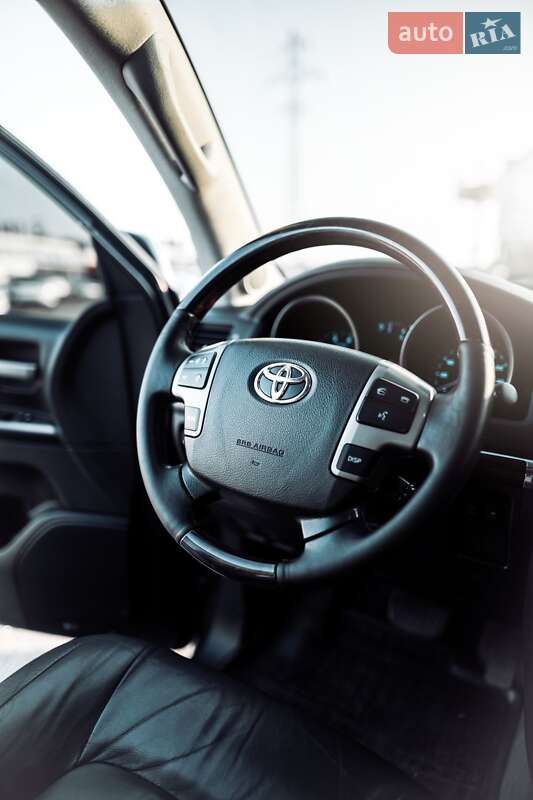 Внедорожник / Кроссовер Toyota Land Cruiser 2008 в Ужгороде