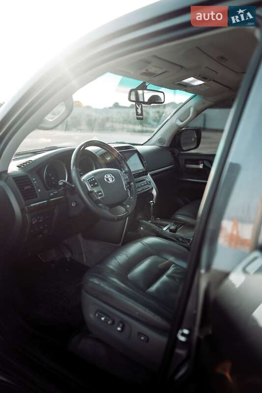 Внедорожник / Кроссовер Toyota Land Cruiser 2008 в Ужгороде