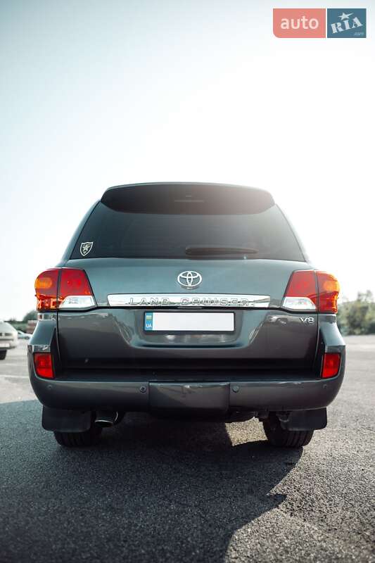 Внедорожник / Кроссовер Toyota Land Cruiser 2008 в Ужгороде